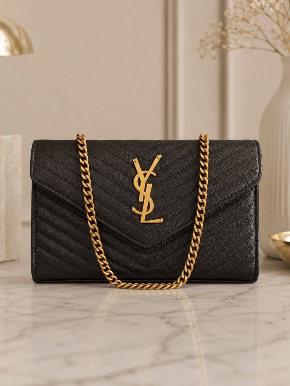 Black Quilted Envelope Chain Shoulder Bag Gold Hardware Crossbody - Picture 6 of 7